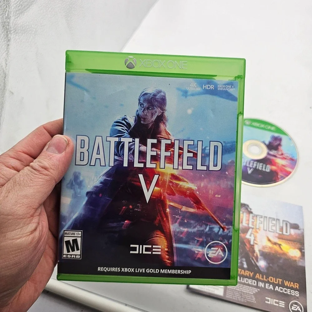 Battlefield V Microsoft Xbox One Video Game Case Disc Insert EA DICE Shooter M